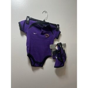 Nike Newborn set  with Bib & Socks ARIZONA DiamondbacksPurple Black NWT Baseball